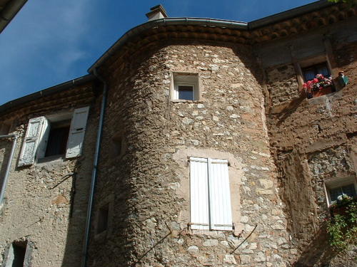 The village of Orpierre and its fortified houses...only 10 minutes by car!